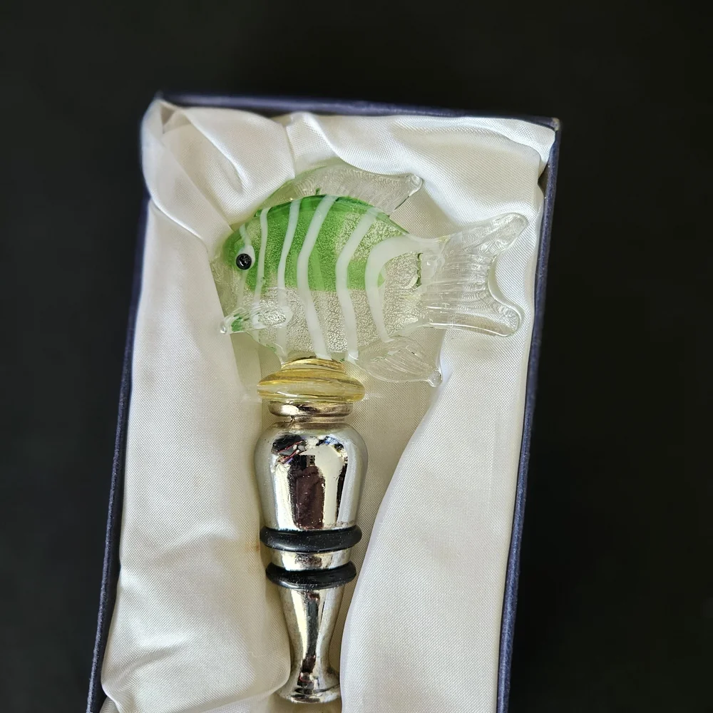 Vintage Wine Bottle Stopper, Hand Blown Glass- Beautiful Tropical Fish